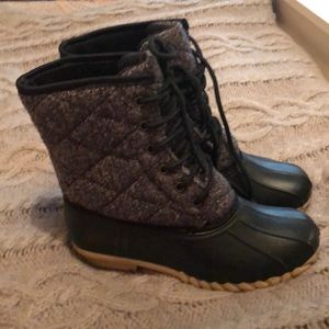 Olivia Miller duck boots